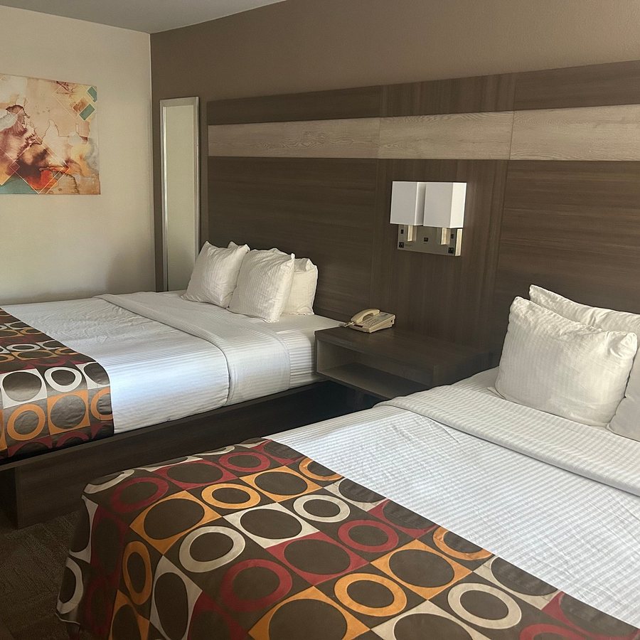 Best Western Desert Inn — Guest room