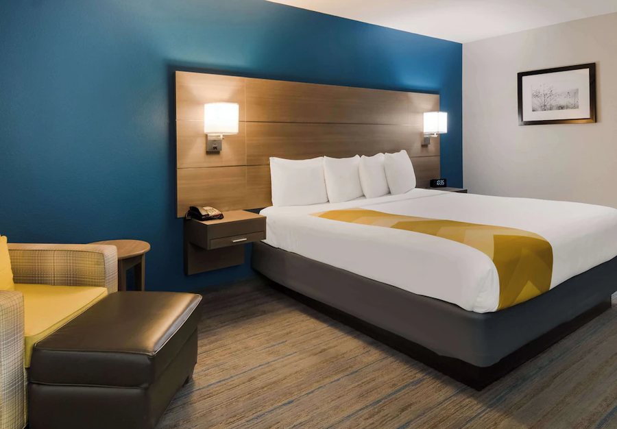 Best Western Eastland — Guest room