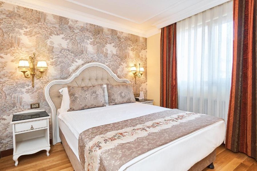 Best Western Empire Palace Istanbul — Guest room