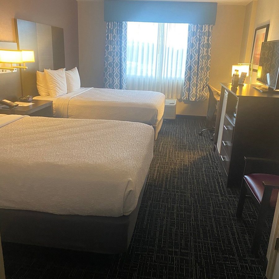 Best Western Fort Myers Inn Suites — Guest room