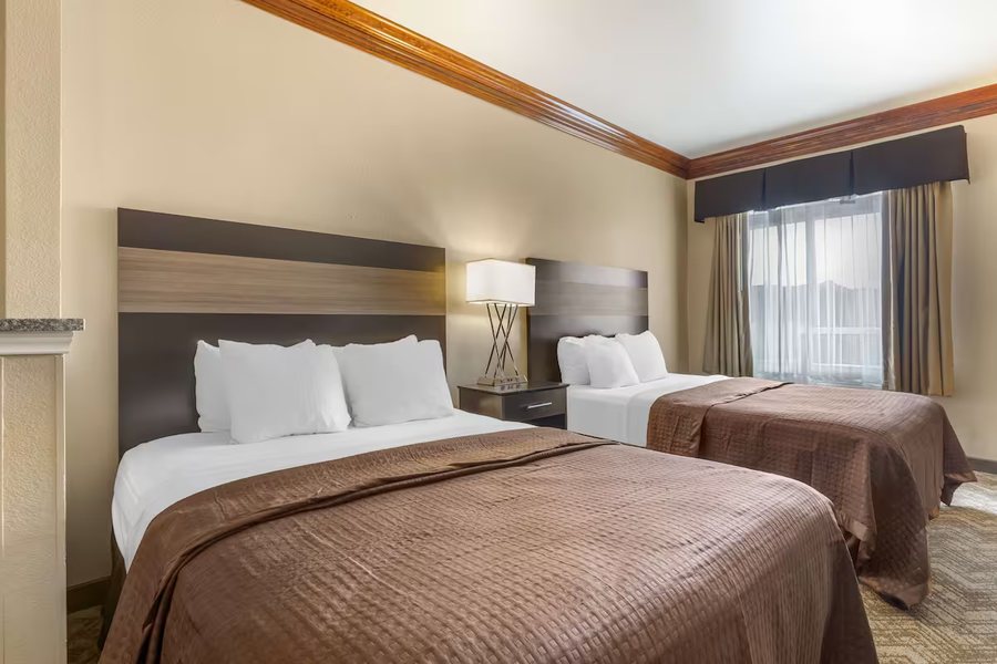 Best Western Fort Worth Inn Suites — Guest room