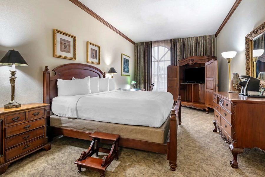 Best Western Gateway Grand — Guest room