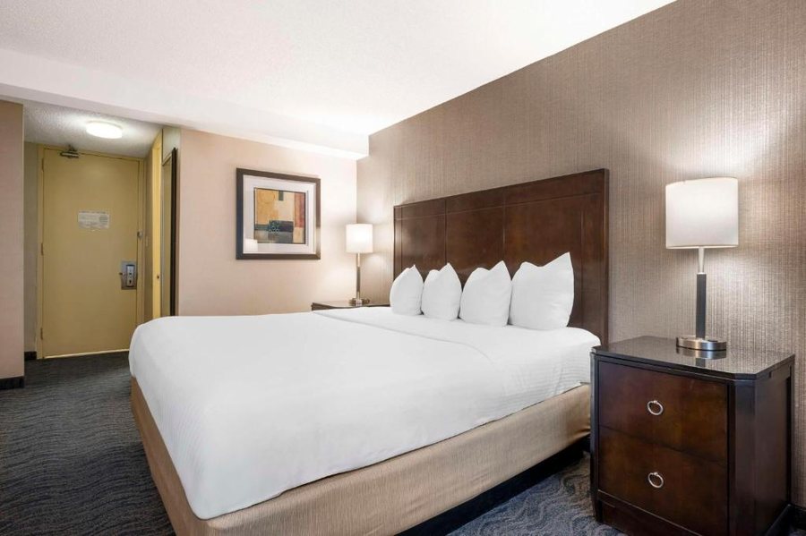 Best Western Grant Park Hotel — Guest room
