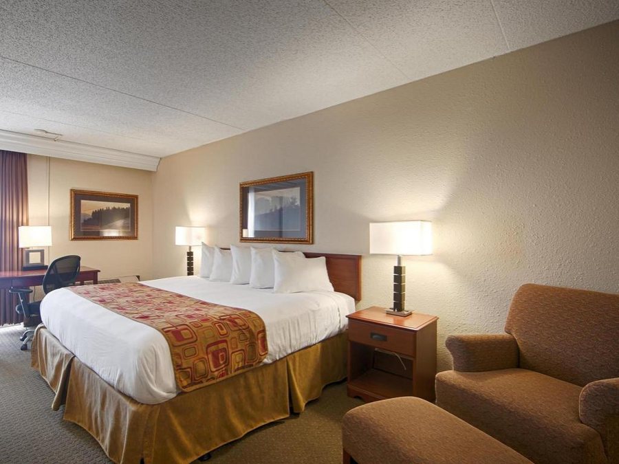 Best Western Kelly Inn — Guest room