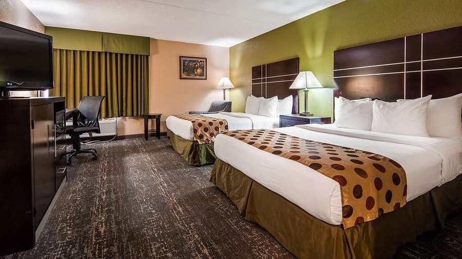 Best Western Luxbury Inn Fort Wayne — Guest room