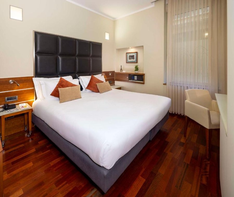 Best Western Madison — Guest room