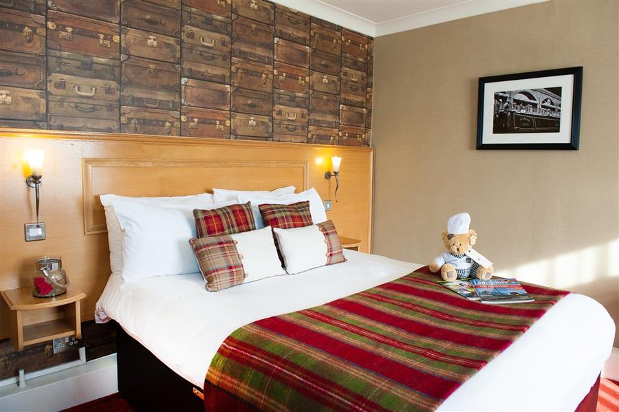 Best Western Manchester — Guest room