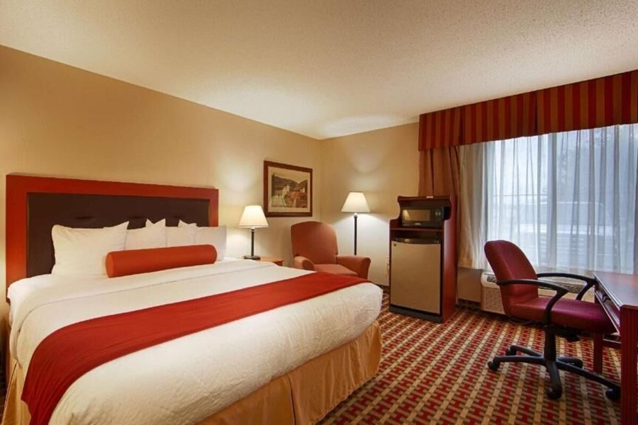 Best Western Marion Hotel — Guest room