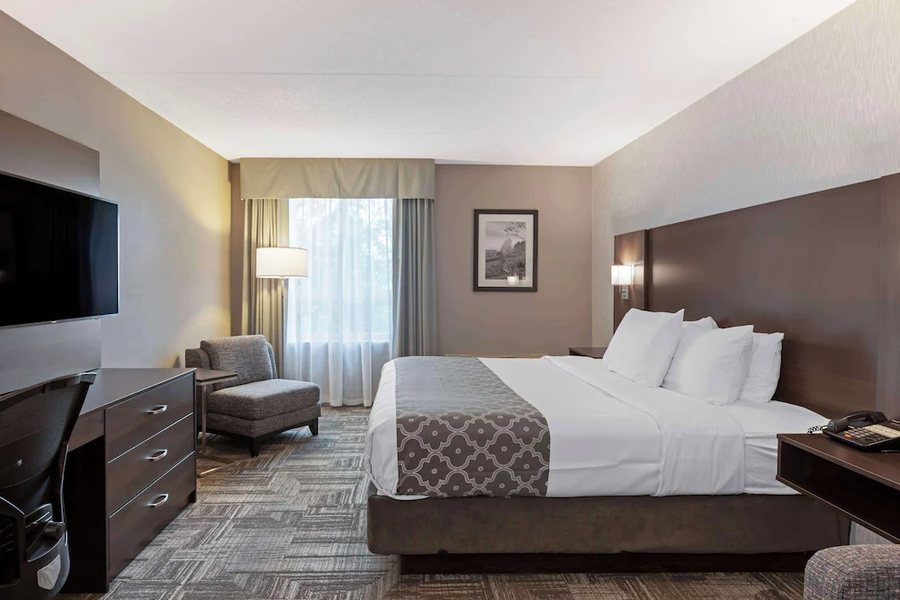 Best Western Milton Inn — Guest room