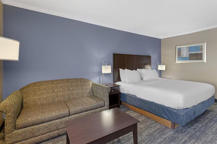 Best Western Natchitoches Inn — Guest room