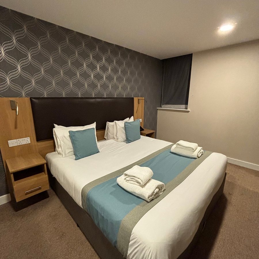 Best Western Northfields Ealing Hotel — Guest room