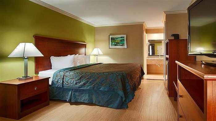 Best Western Paradise Inn — Guest room