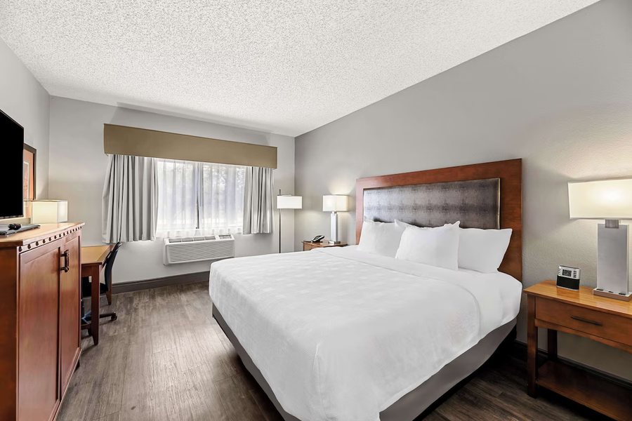 Best Western Plus At Lake Powell — Guest room