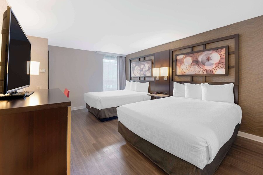 Best Western Plus Austin Central — Guest room