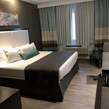 Best Western Plus Brooklyn Bay Hotel — Guest room