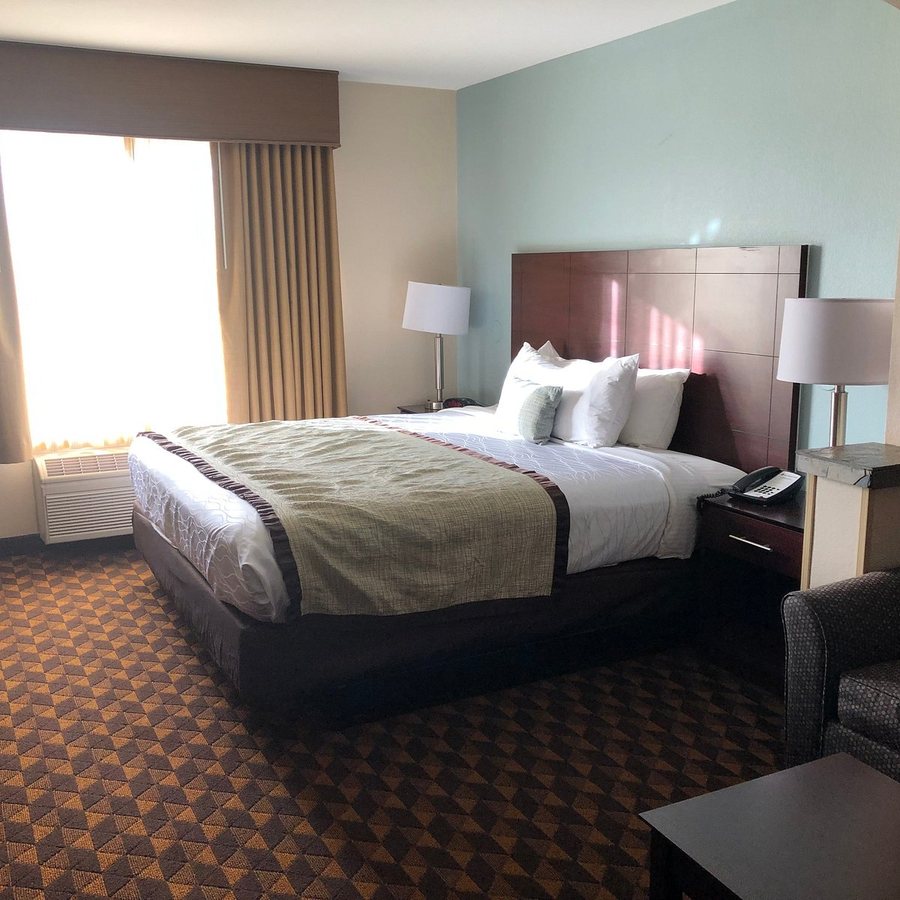 Best Western Plus Gateway Inn Suites — Guest room