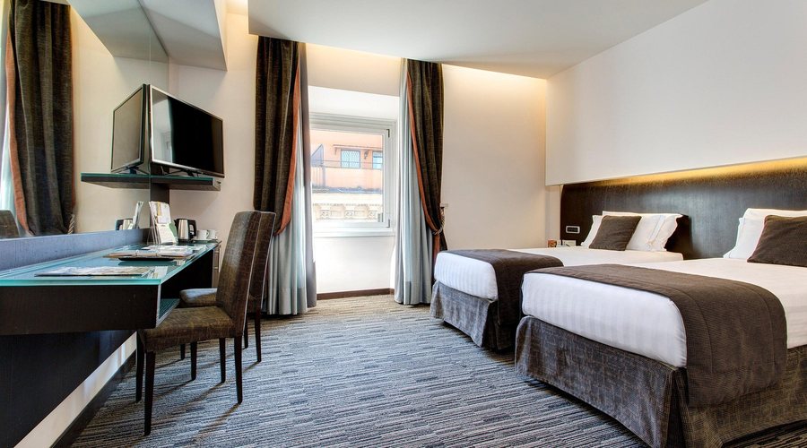 Best Western Plus Hotel Universo — Guest room