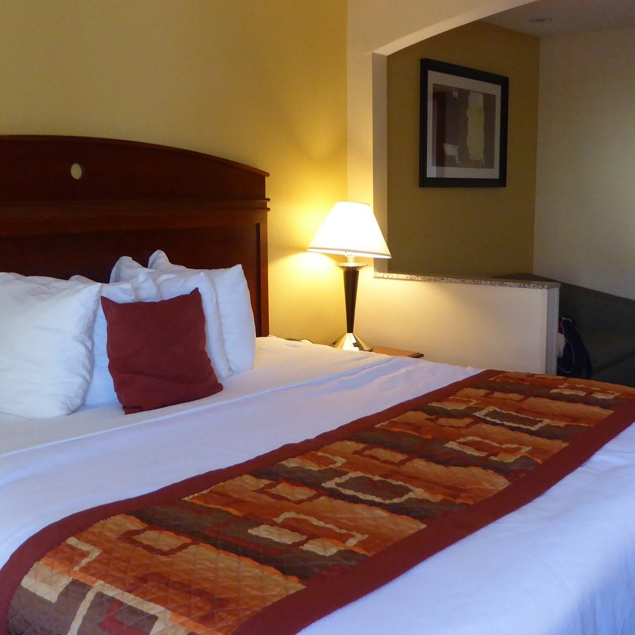 Best Western Plus Kansas City Airport Kci East — Guest room