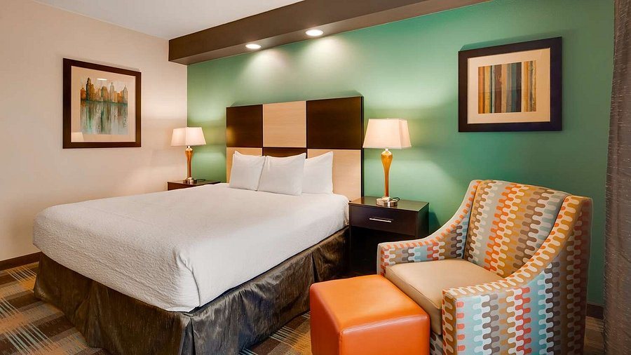 Best Western Plus Louisville North — Guest room