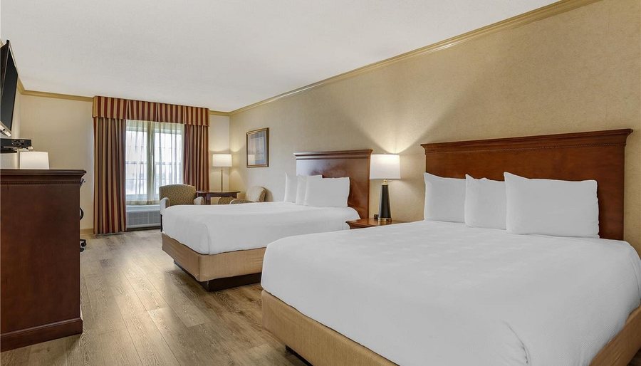 Best Western Plus Morristown Inn — Guest room