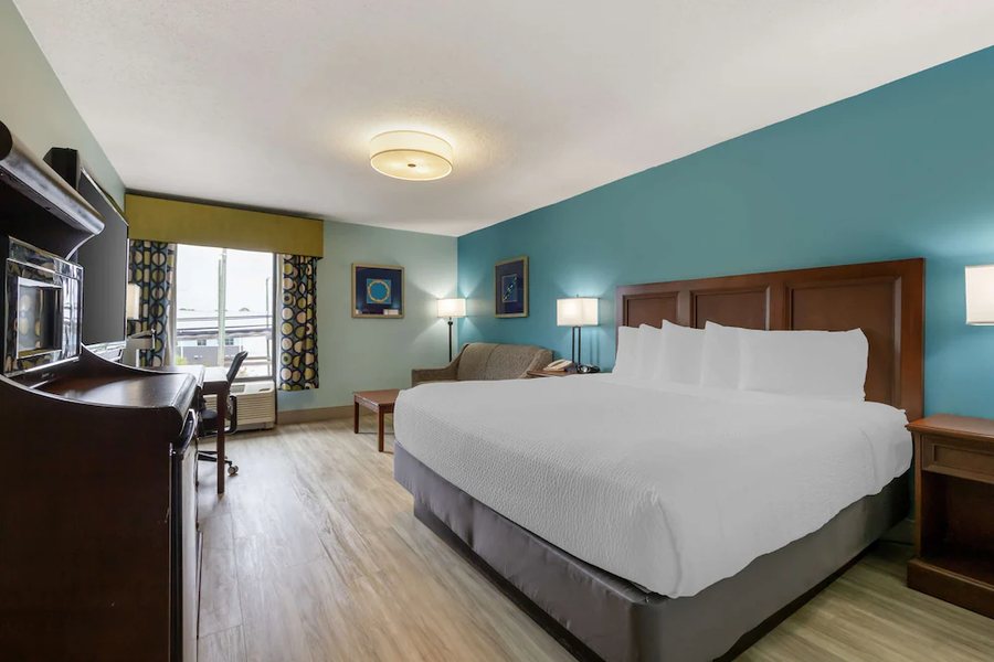 Best Western Plus Myrtle Beach Intracoastal — Guest room