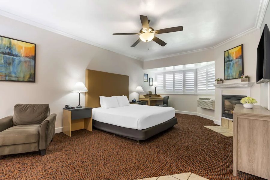 Best Western Plus Placerville Inn — Guest room