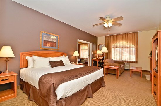 Best Western Plus Ruidoso Inn — Guest room