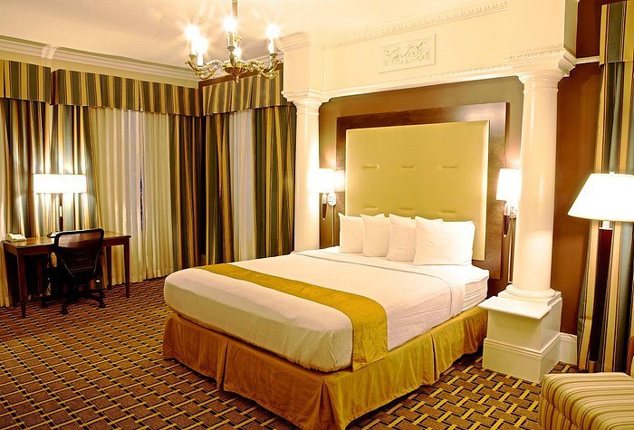 Best Western Plus San Pedro Hotel Suites Los Angeles California — Guest room