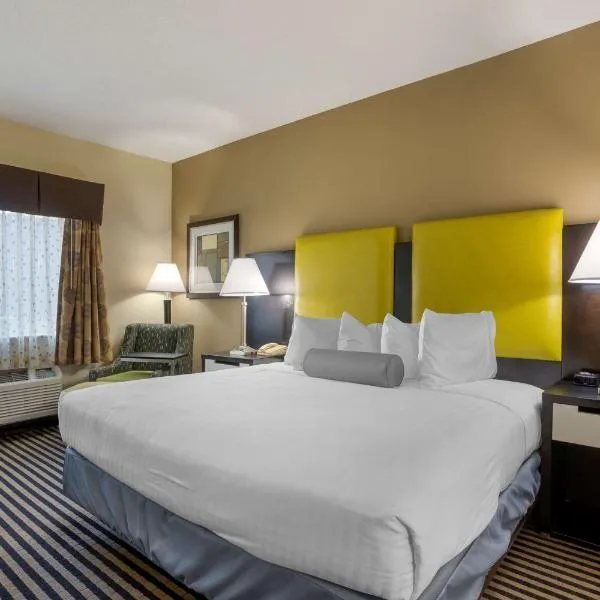 Best Western Plus Searcy Inn — Guest room