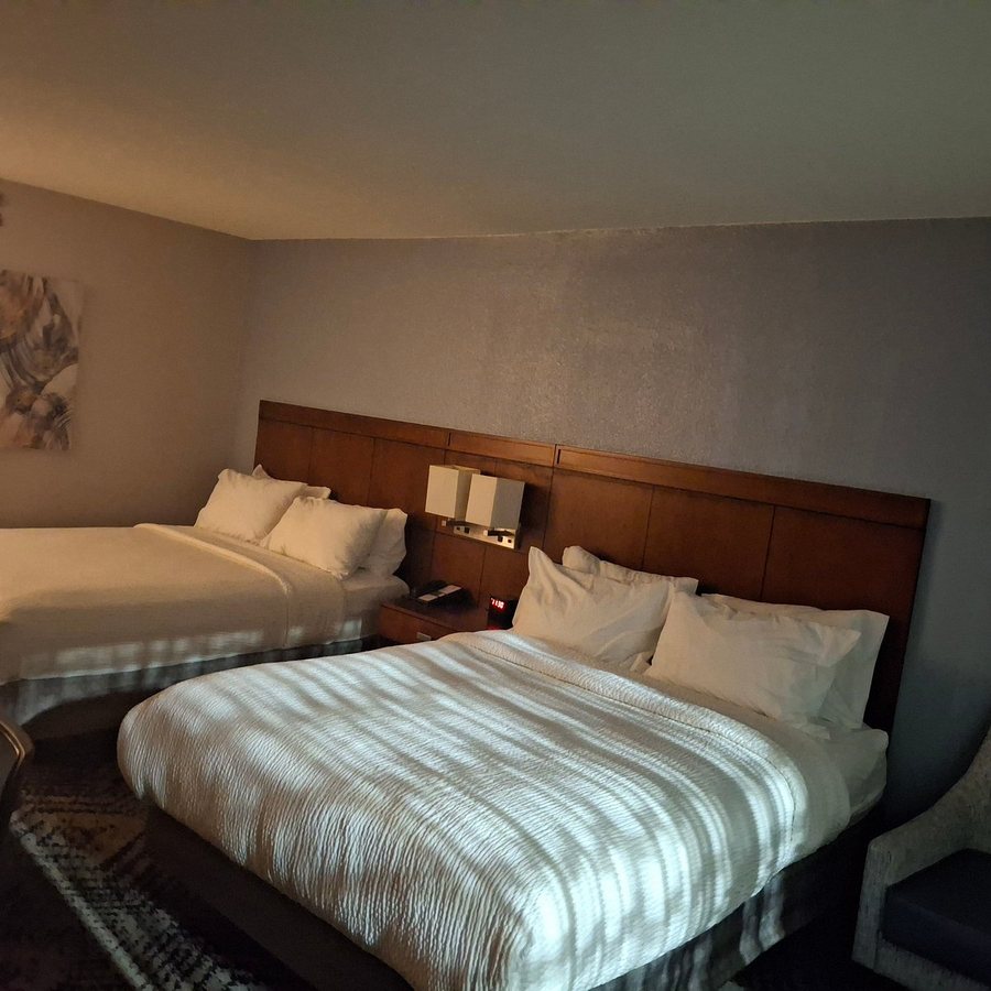 Best Western Plus Spartanburg — Guest room