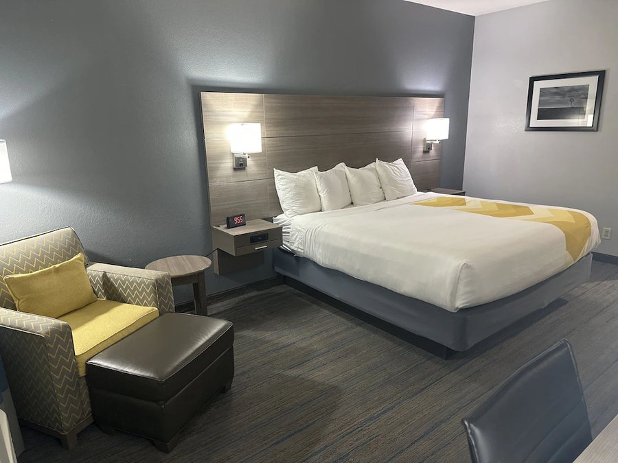 Best Western Plus Stephenville Inn — Guest room