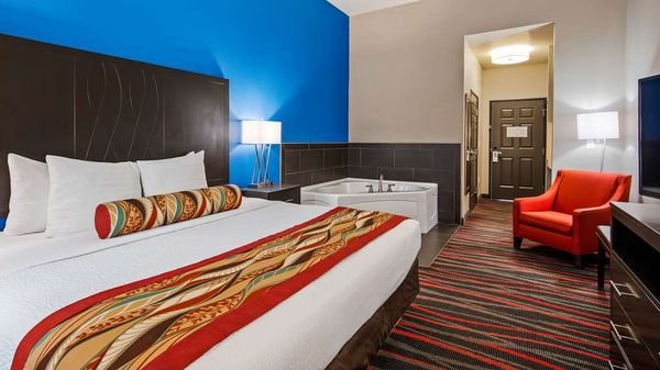 Best Western Plus Tech Medical Center Inn — Guest room