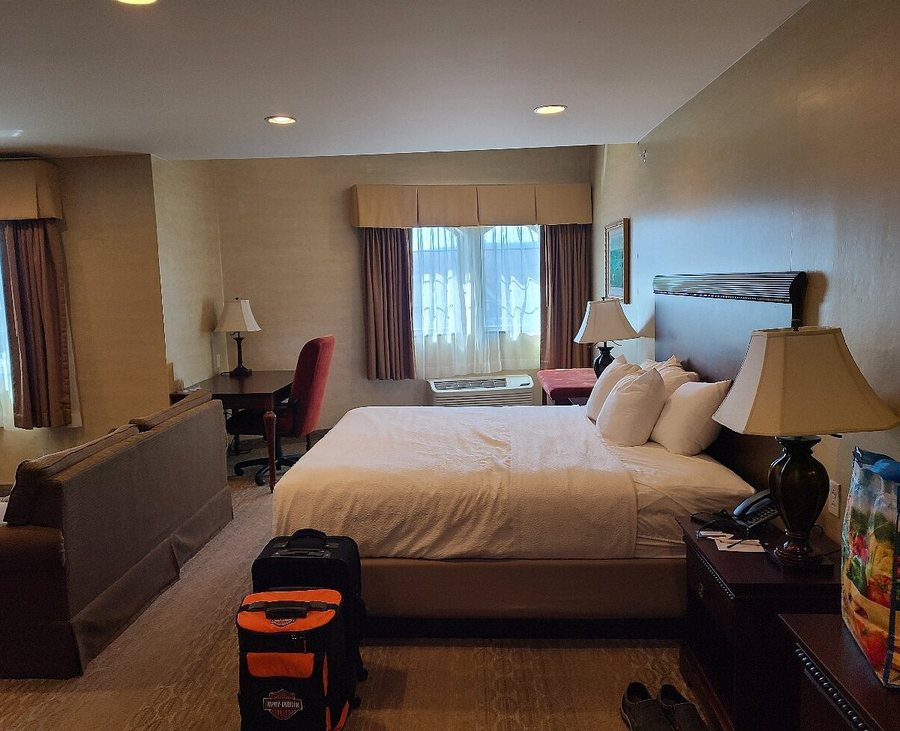 Best Western Plus Vineyard Inn Suites — Guest room
