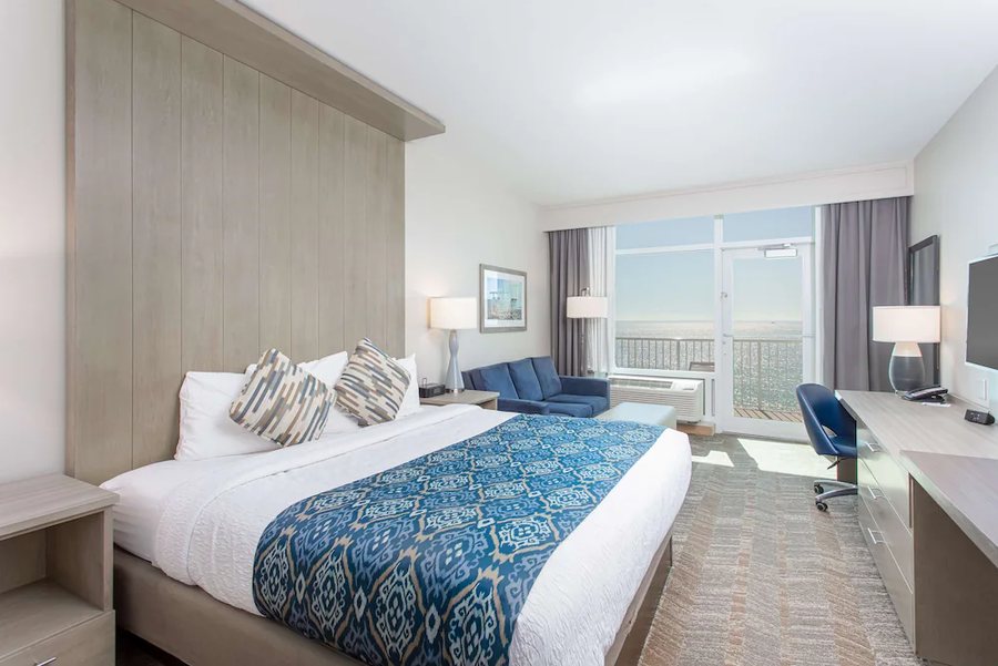 Best Western Premier The Tides — Guest room