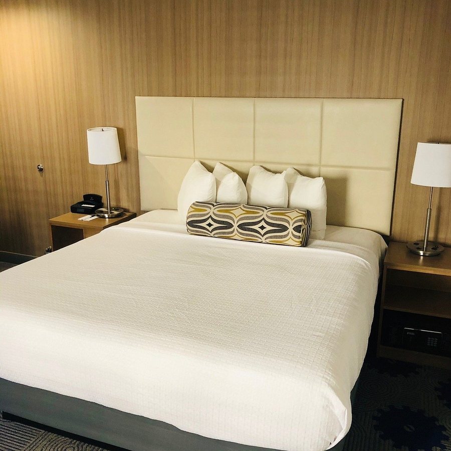 Best Western Red Coach Inn — Guest room