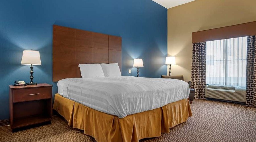 Best Western St Francisville Hotel — Guest room
