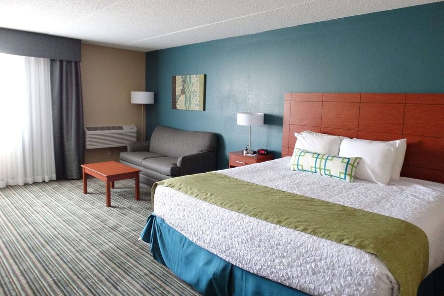 Best Western Warren Hotel — Guest room