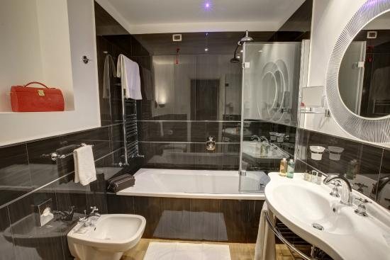 Bianca Maria Palace Hotel — Bathroom
