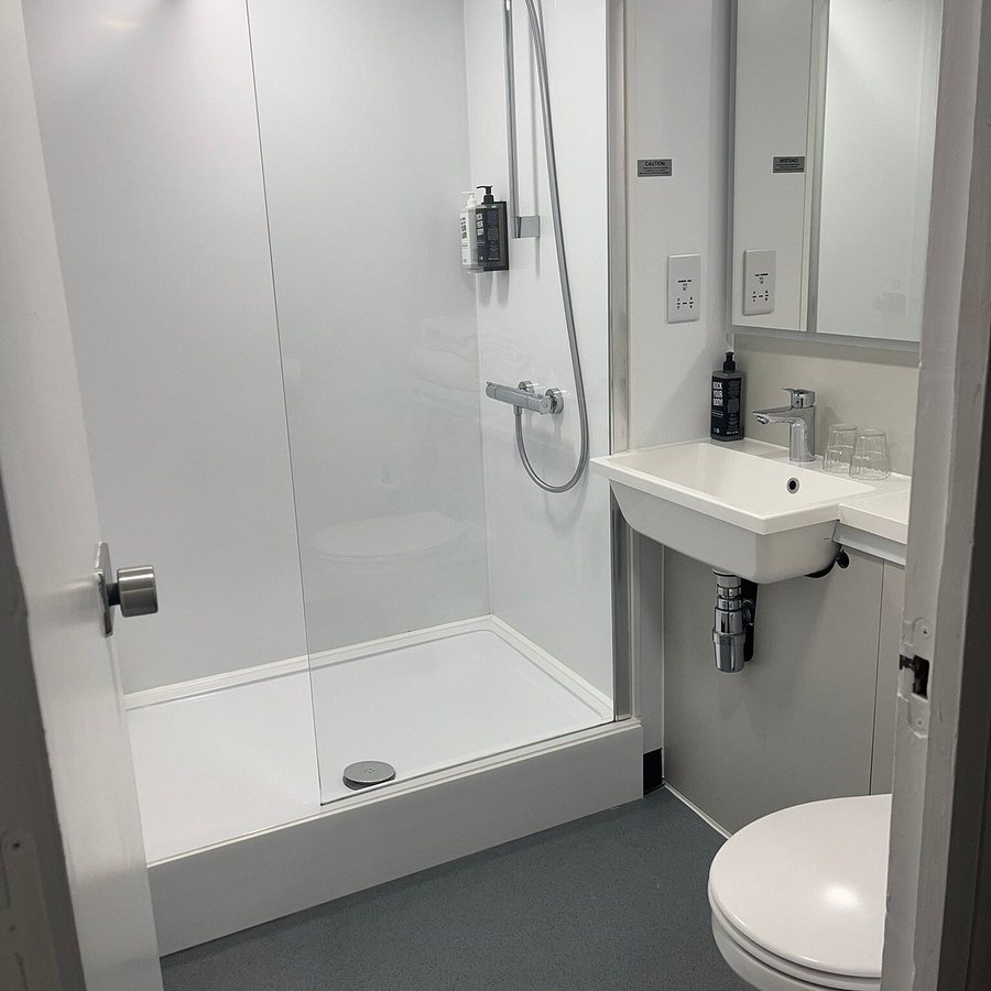 Biddle Point — Bathroom