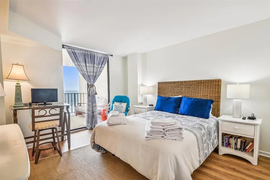 Big Fish Rentals — Guest room