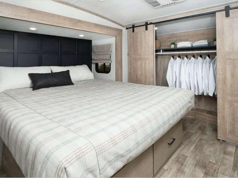 Big Tree RV Community — Guest room