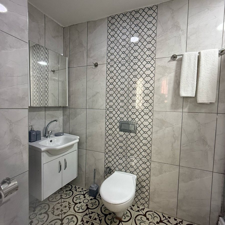 Biter Hotel Istanbul — Bathroom