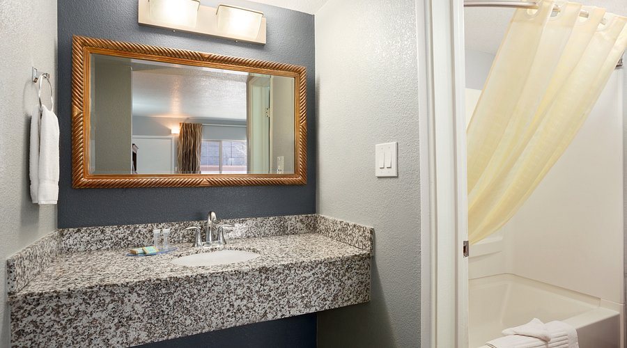 Black Bart s RV Park — Bathroom