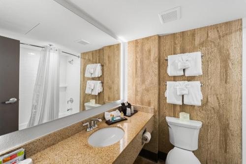 Black Bear Inn — Bathroom