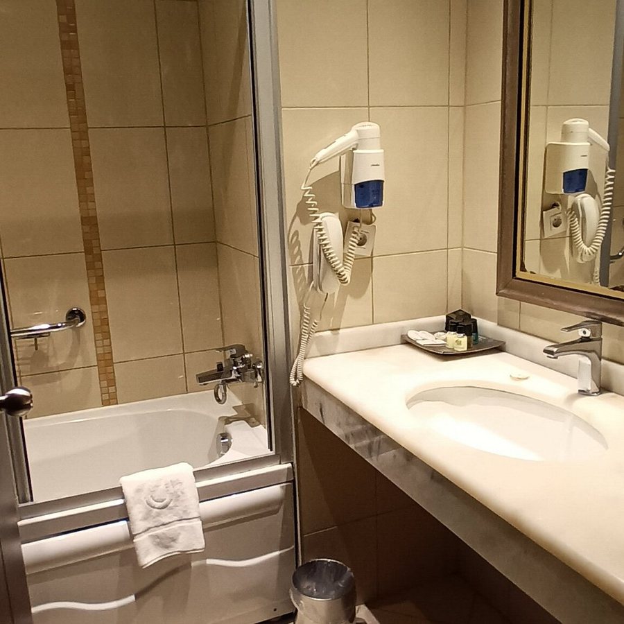 Black Bird Hotel Istanbul — Bathroom