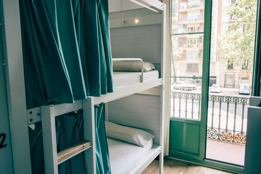 Black Swan Hostel — Guest room