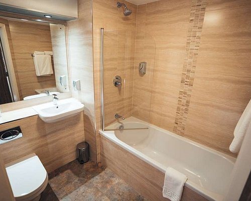 Blackpool FC Stadium Hotel a member of Radisson Individuals — Bathroom