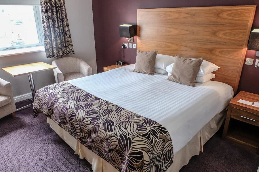 Blackpool FC Stadium Hotel a member of Radisson Individuals — Guest room