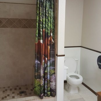 Blake Ranch RV Park Horse Motel — Bathroom