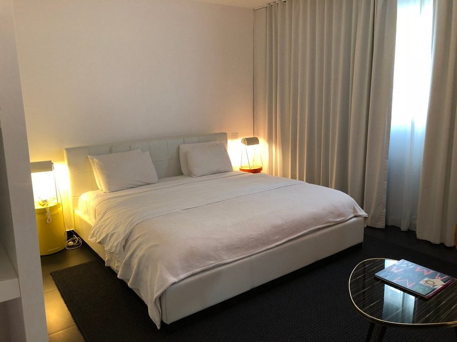 Blanc Kara Miami Beach Florida — Guest room